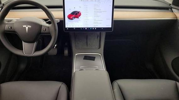 TESLA MODEL Y 2023 7SAYGDEE0PA201029 image